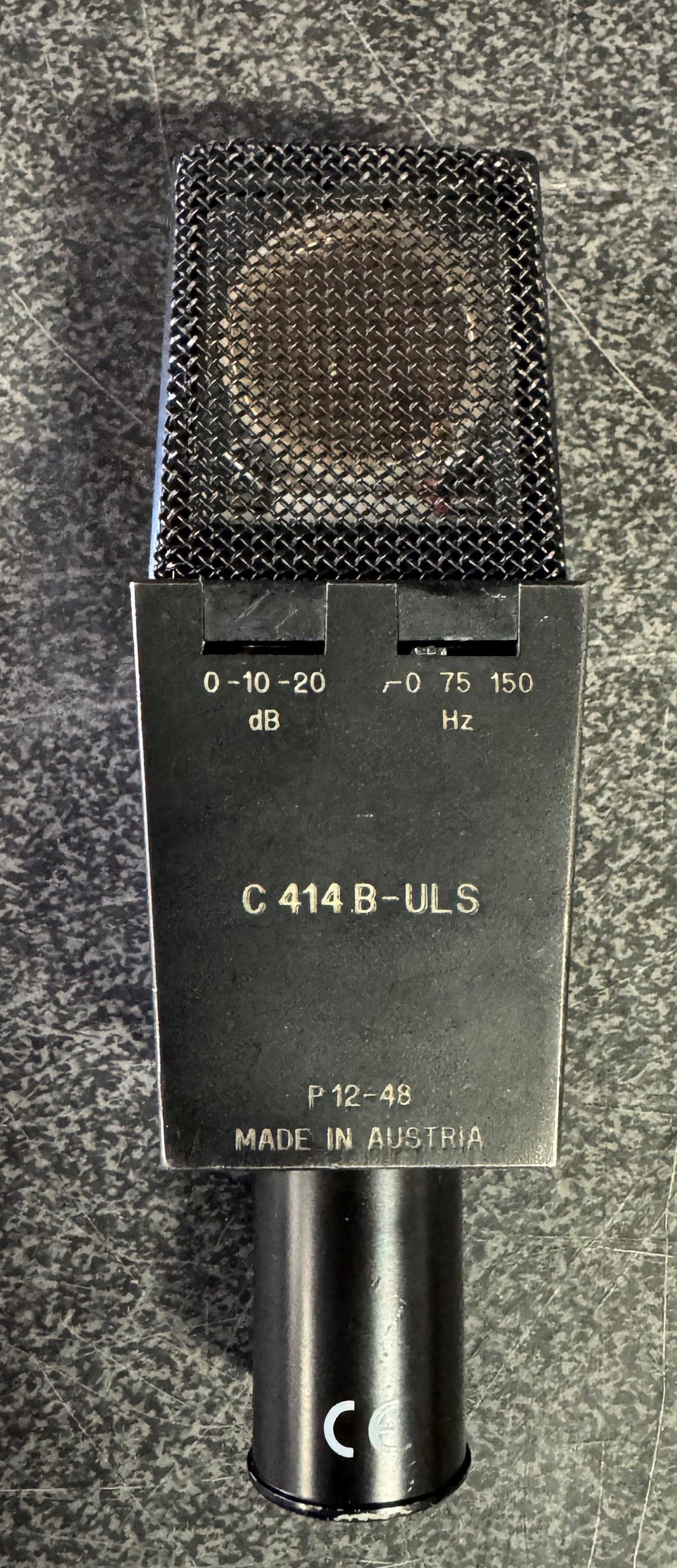 AKG C414 B-ULS Multi-Pattern Condenser Microphone - Solotech