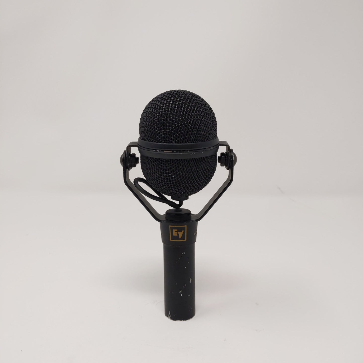 Electro Voice ND408B Supercardioid Dynamic Microphone - Solotech