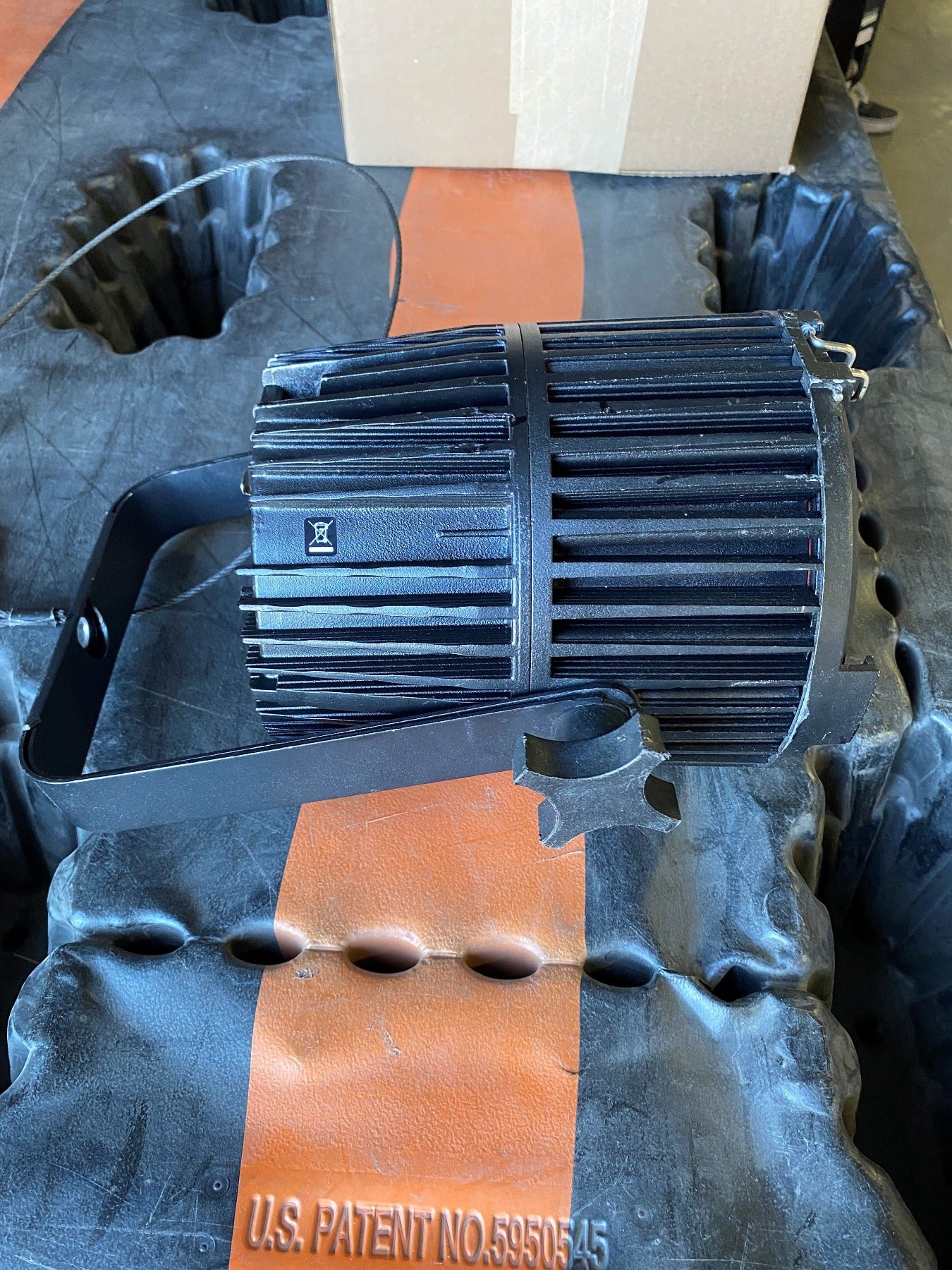 A.C. Lighting CHROMA-Q Color One 100X LED IP20 PAR Light - PSSL ProSound and Stage Lighting