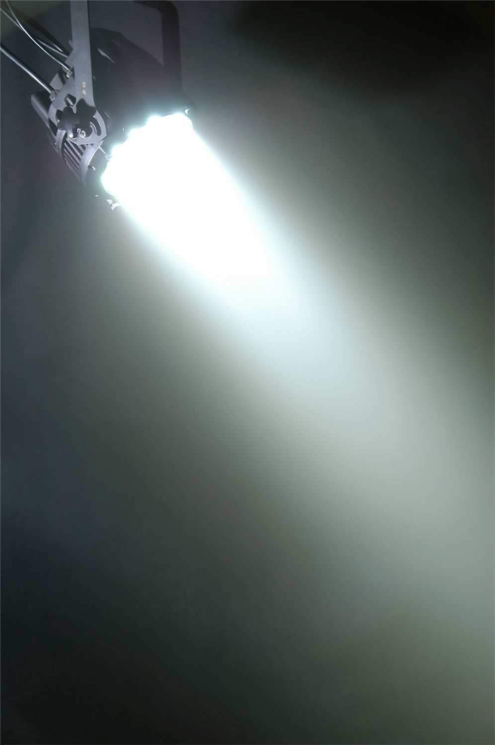 Chauvet COLORado 2 Zoom IP 61x 3-Watt LED Wash - Solotech