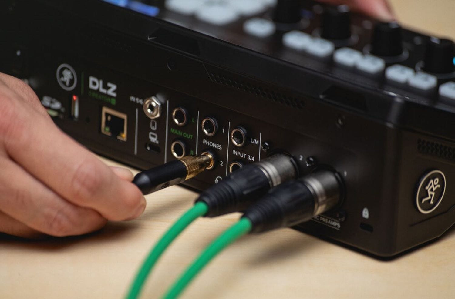 Mackie DLZ Creator XS Compact Adaptive Digital Mixer for