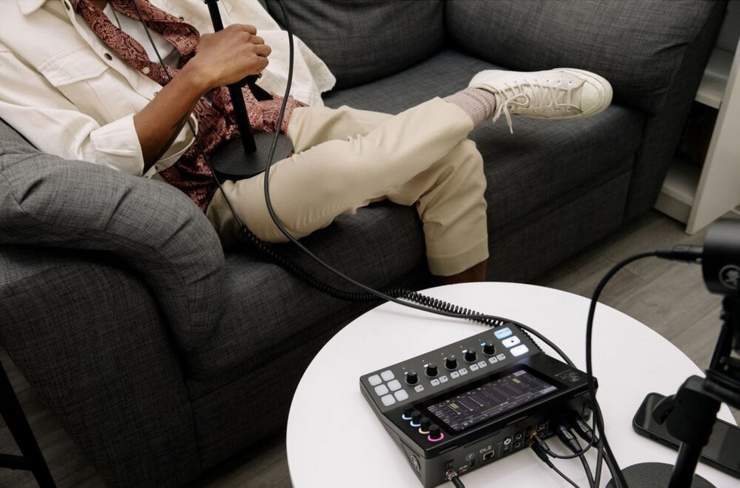 Mackie DLZ Creator XS Compact Adaptive Digital Mixer for