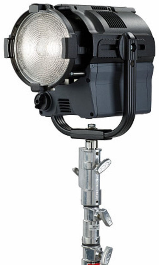 ETC fos/4 Fresnel, 7", Lustr X8, ETL - PSSL ProSound and Stage Lighting