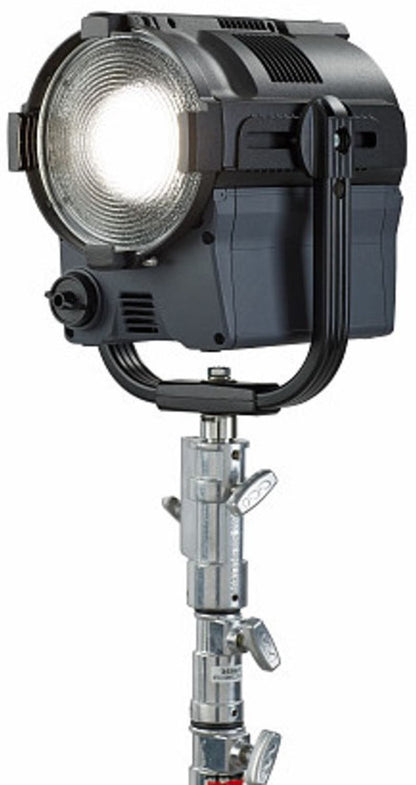 ETC fos/4 Fresnel, 7", Lustr X8, ETL - PSSL ProSound and Stage Lighting