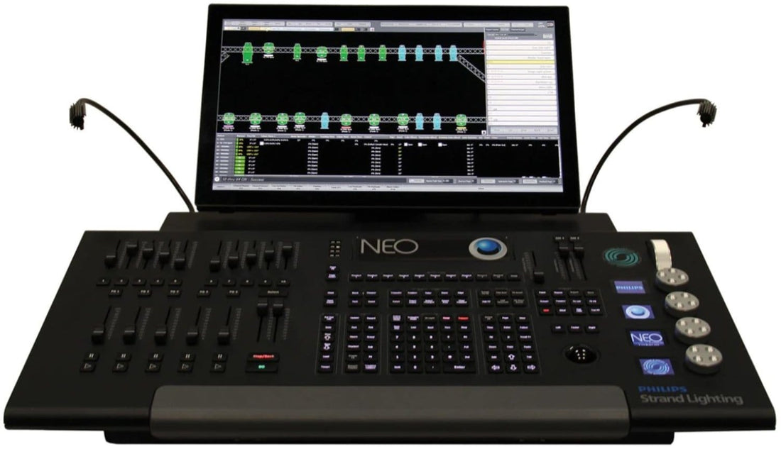 Vari-Lite Neo Lighting Control Console – Solotech