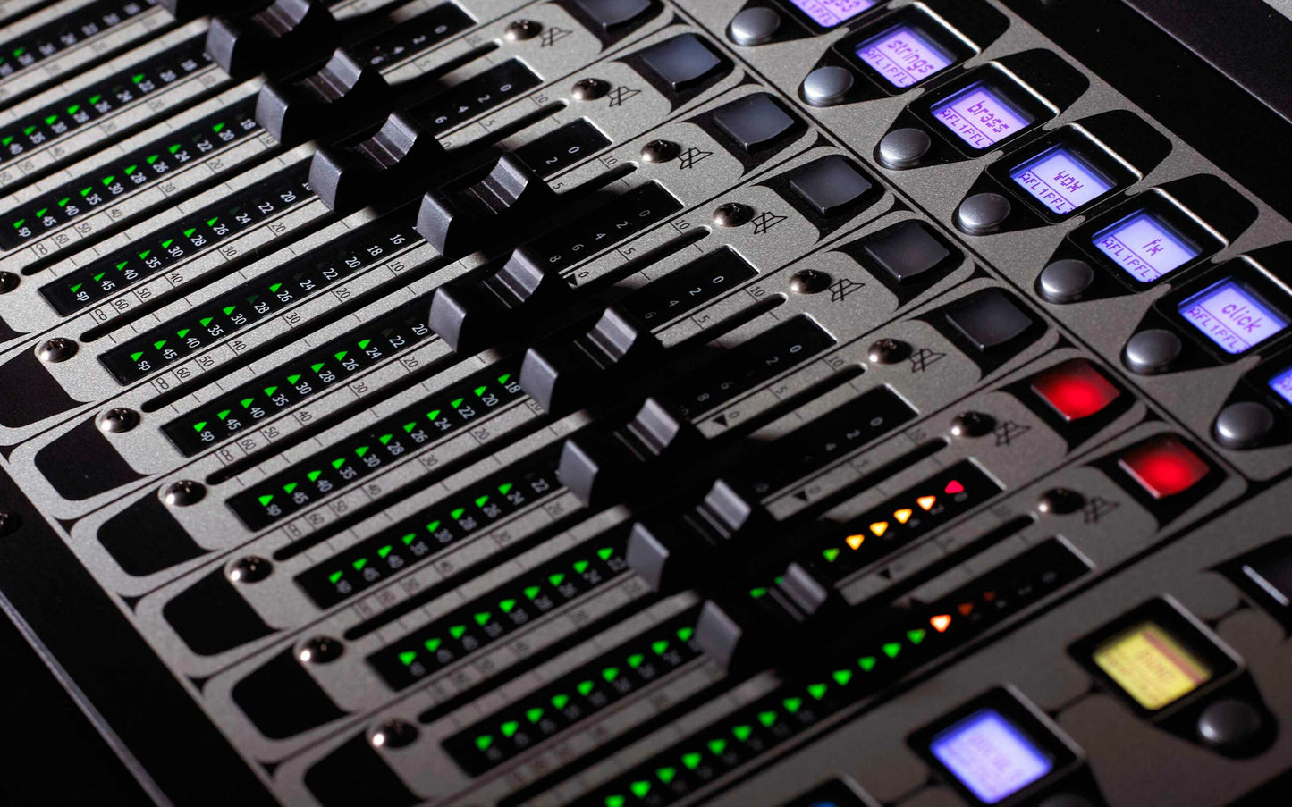 DiGiCo SD8 Digital Mixing Console