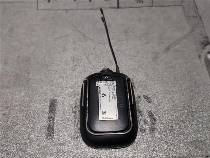 Shure SLXD4D H55 Dual receiver Used Package