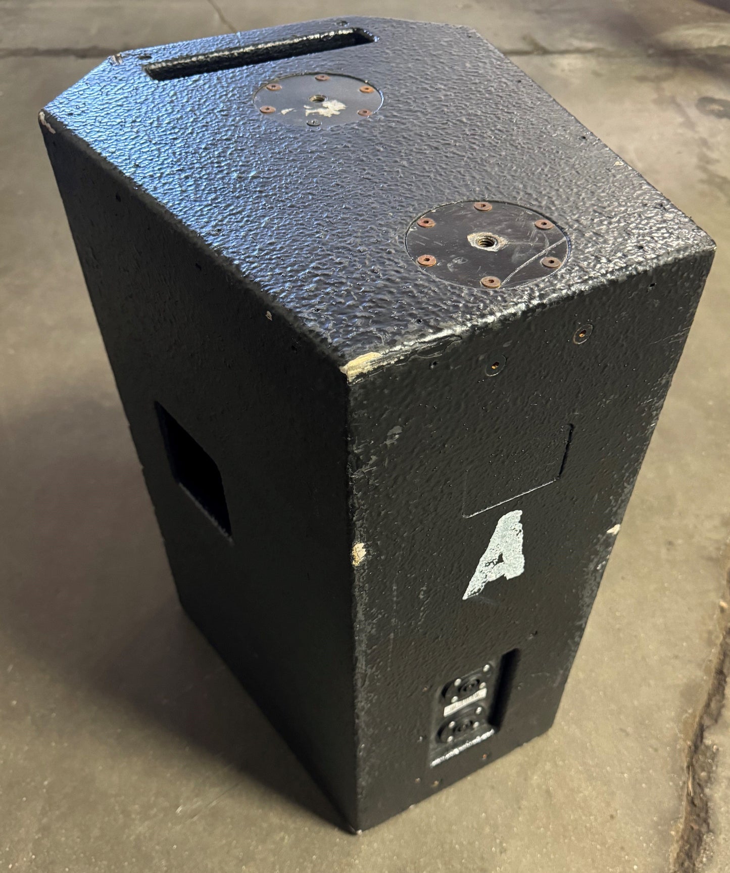 Apogee AE-5 Arrayable Loudspeaker System