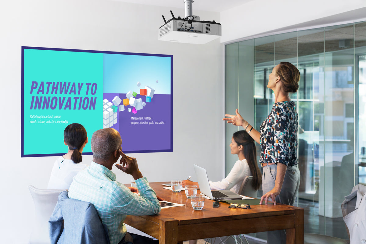 Panasonic PT-LMZ420 Projectors