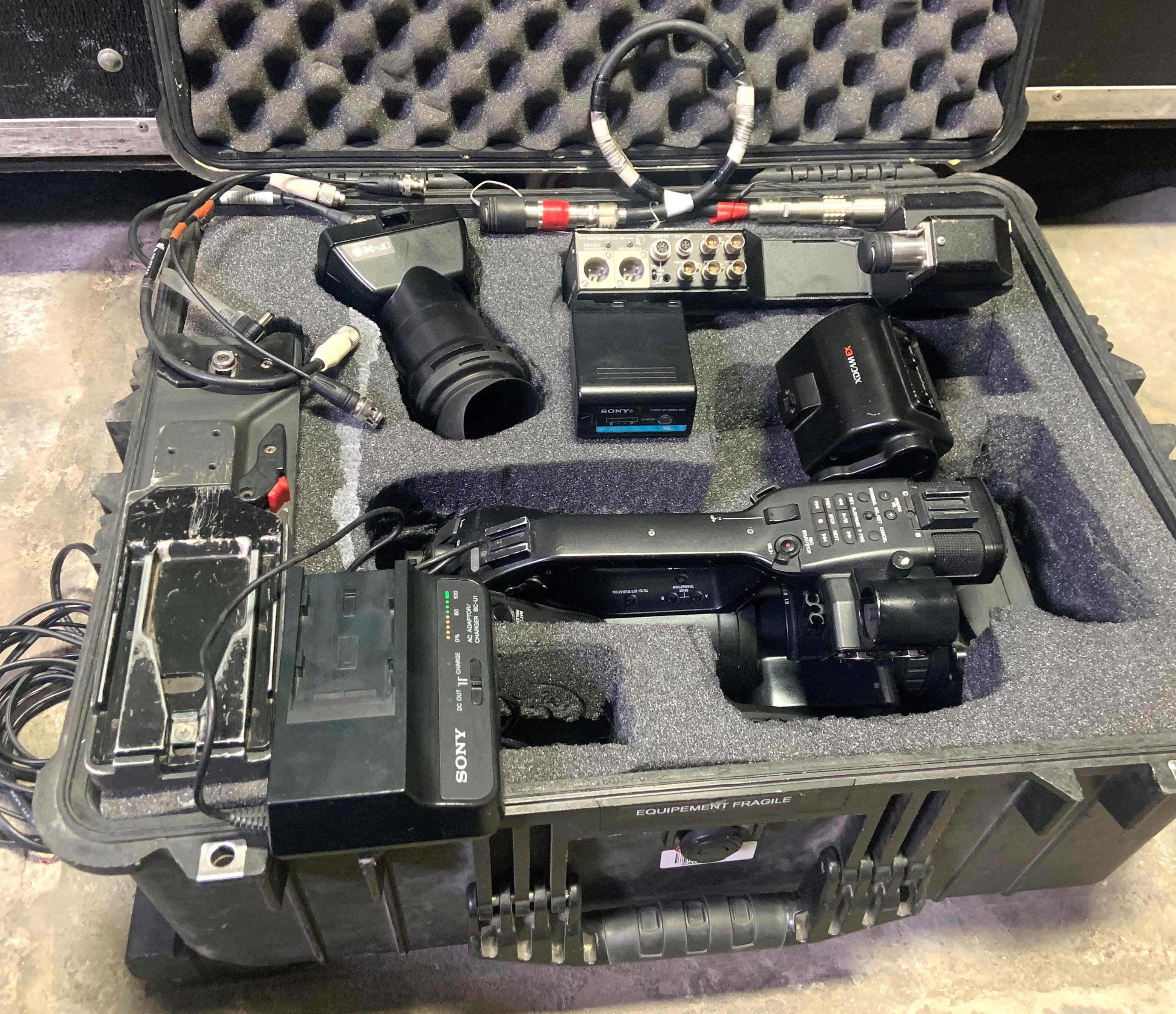 Sony PMW-EX3 Camera Kit With Accessories - No Optical – Solotech
