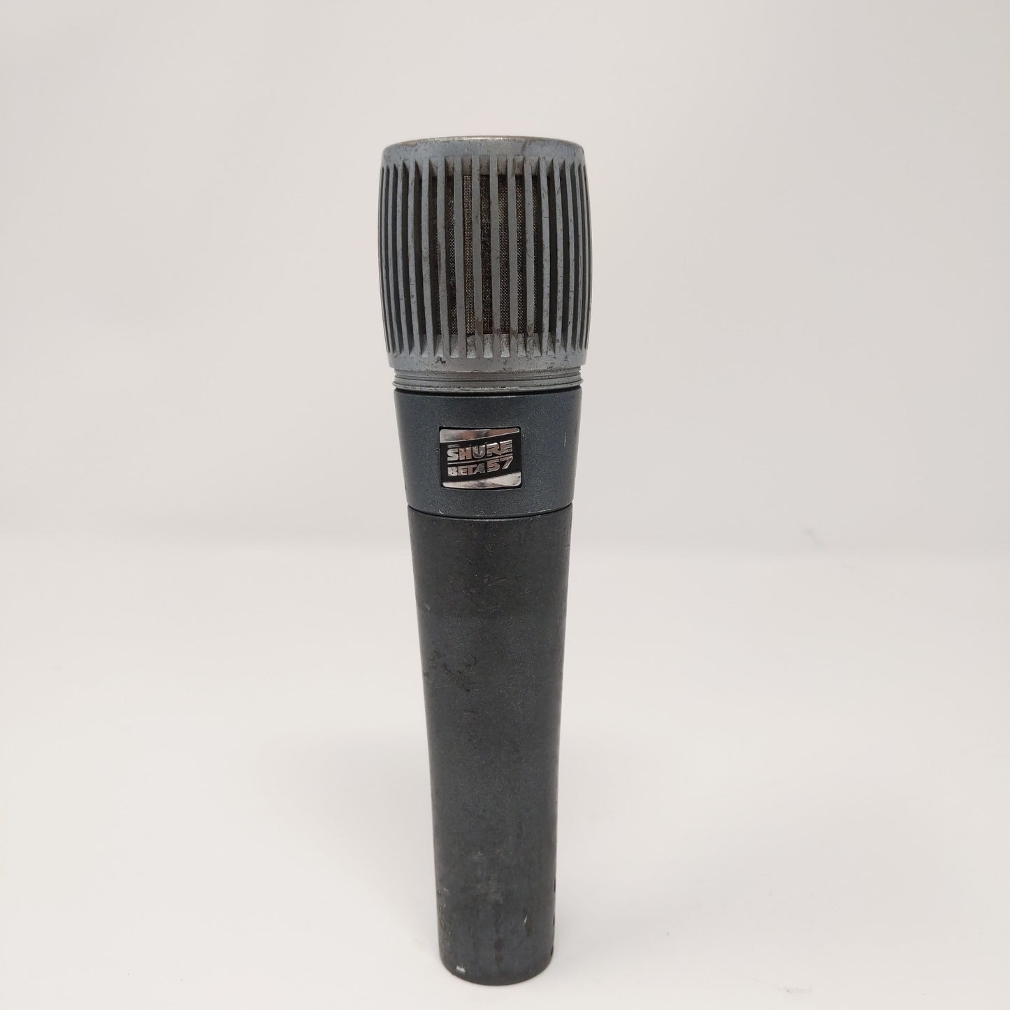 Shure BETA 57 Dynamic Supercardioid Microphone - Solotech