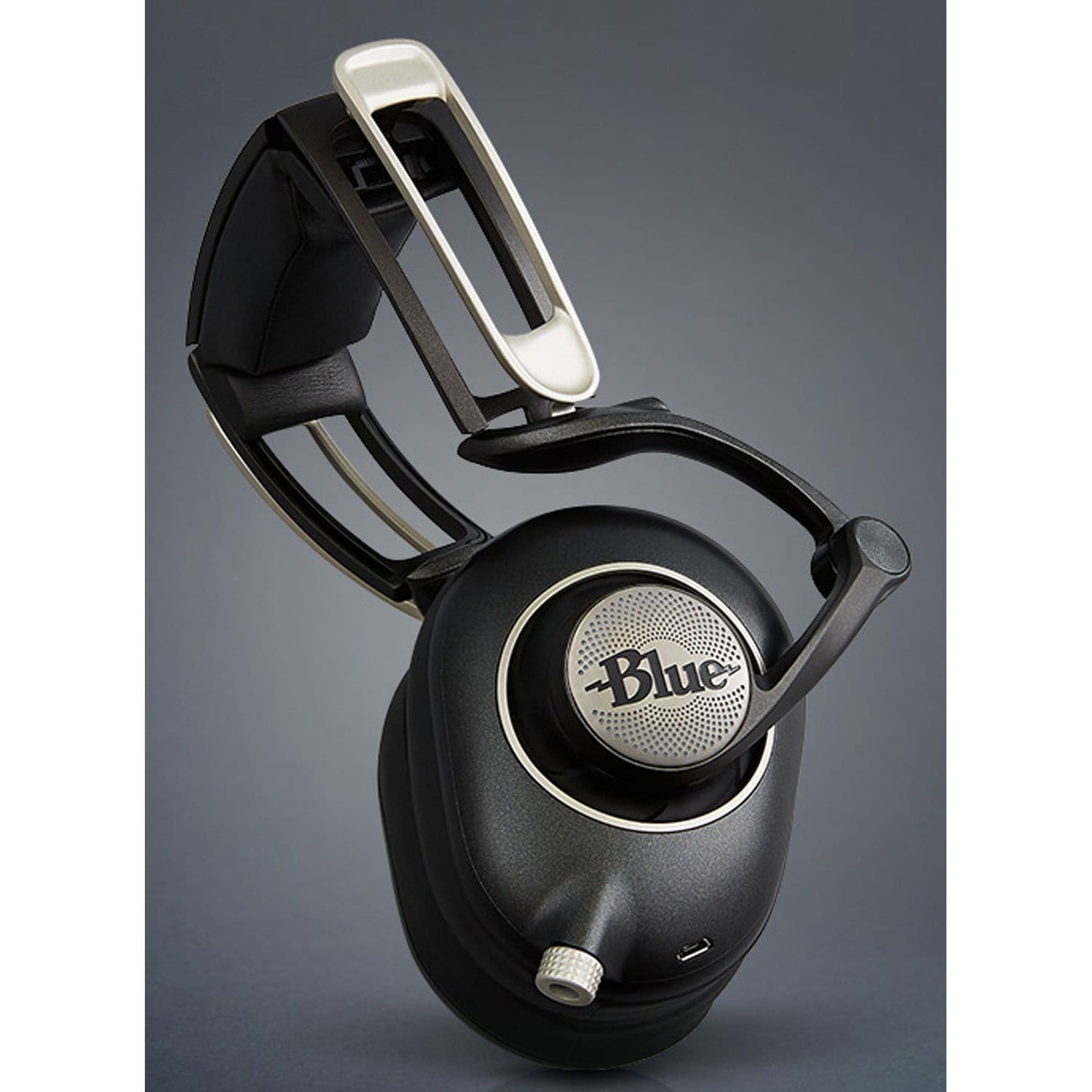 Blue Sadie Premium Headphones with Built-In Amp - Solotech