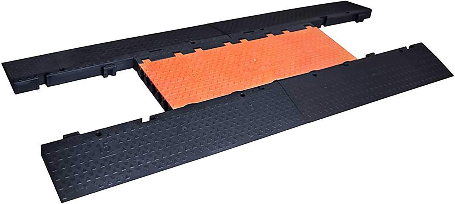 Penn Elcom Cross 5 Ramp 15 Degree for Cable Protector - Solotech