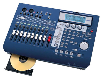 Korg 12 Track Digital Recorder - Solotech