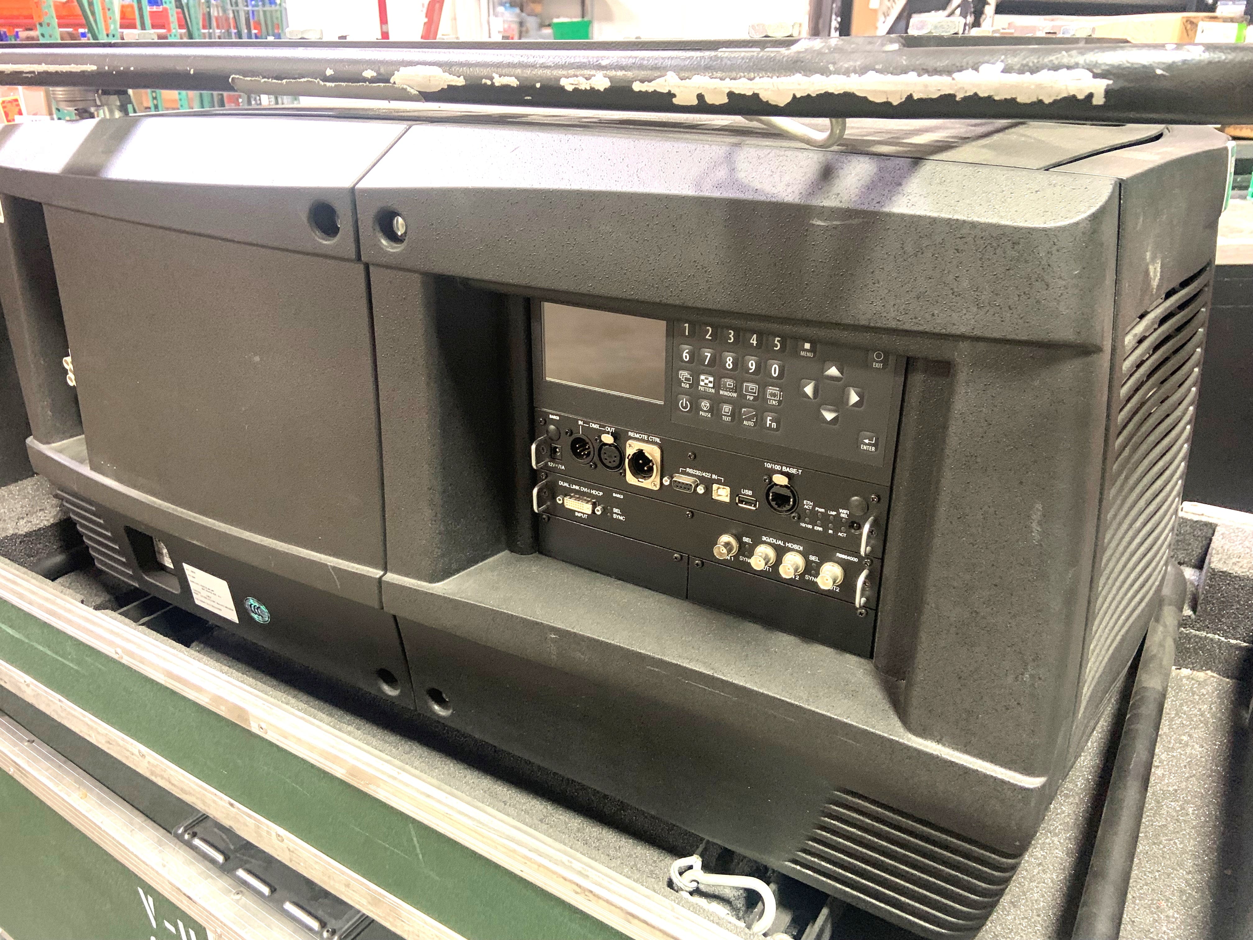 Barco HDF-W30 FLEX 30K DLP 16:10 Video Projector – Solotech