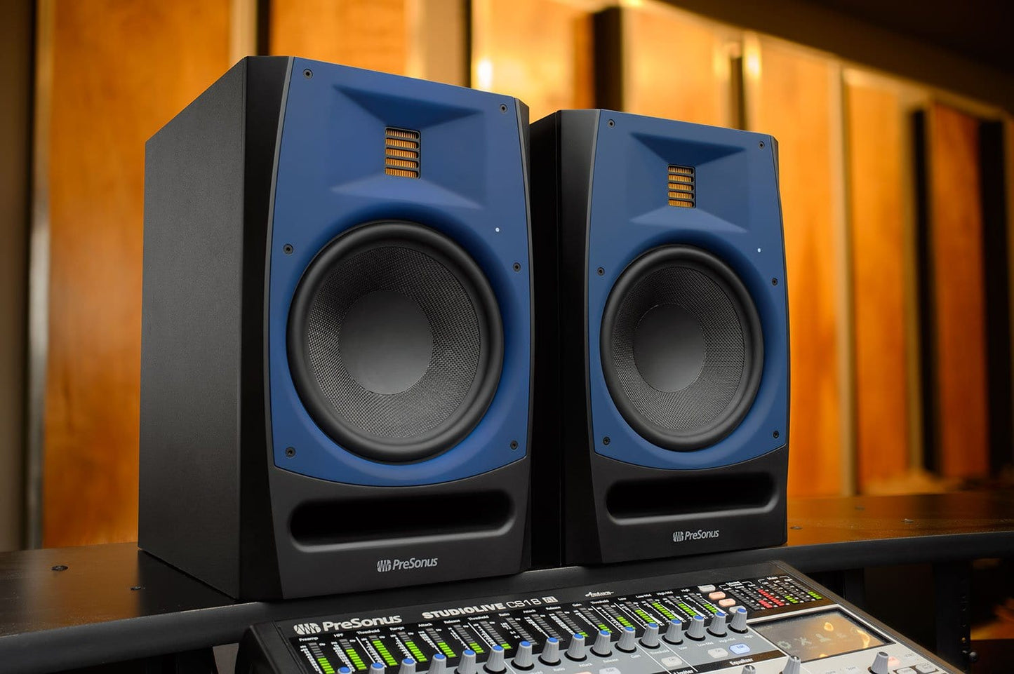 Presonus R80 8-Inch AMT Powered Studio Monitor - ProSound and Stage Lighting