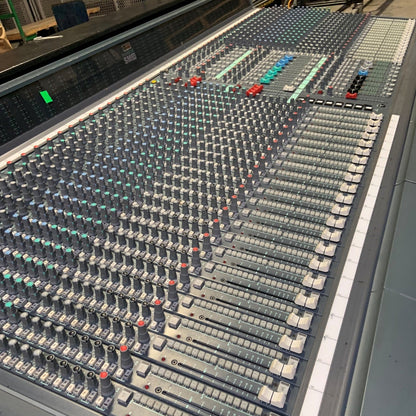 Soundcraft SM 24 40-Channel Audio Console - Solotech