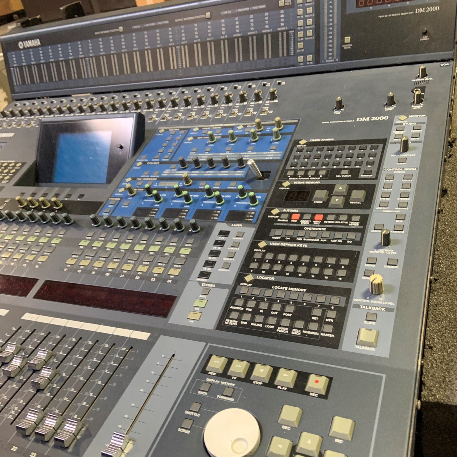 Yamaha DM 2000 96-Channel Digital Audio Mixing Console
