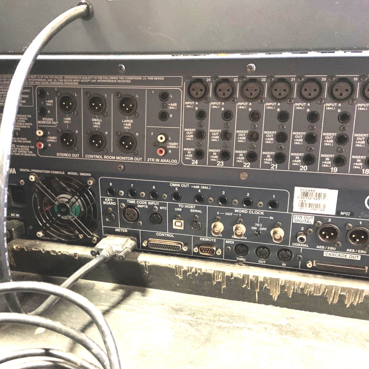 Yamaha DM 2000 96-Channel Digital Audio Mixing Console